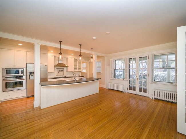 860 Park Ave, Unit 1 in Rochester, NY - Building Photo - Building Photo