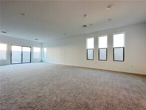 696 Stone Hammer Ave in Las Vegas, NV - Building Photo - Building Photo