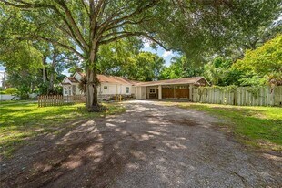 2307 E Osborne Ave in Tampa, FL - Building Photo