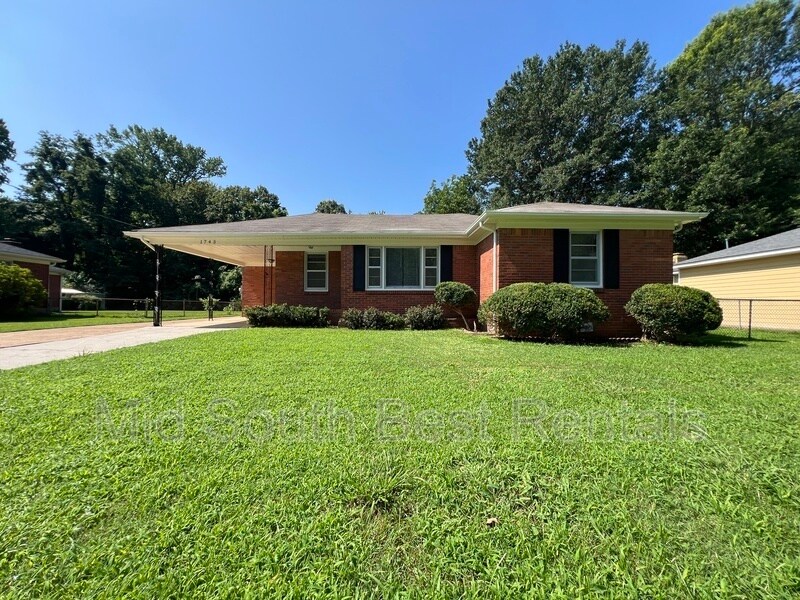1743 Macaulay Ave in Memphis, TN - Building Photo