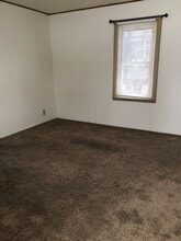 1120 6th Ave NE in Minot, ND - Building Photo - Building Photo