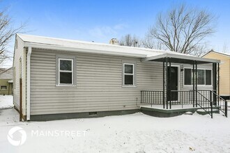 528 S Bosart Ave in Indianapolis, IN - Foto de edificio - Building Photo