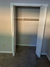 1326 N Frye Ave in Newton, NC - Building Photo - Building Photo