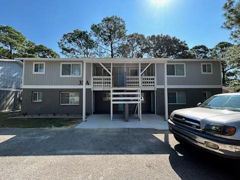 property at 33 Cape Dr NW