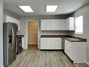 2279 Westmere Dr in Plainfield, IN - Foto de edificio - Building Photo