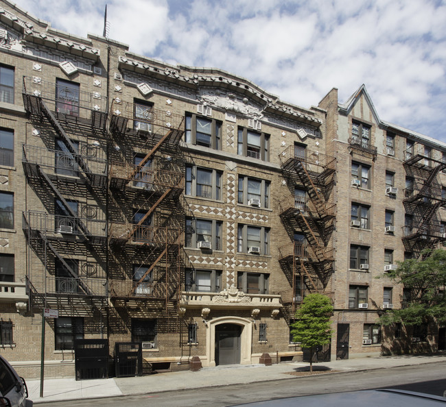 20 Arden St in New York, NY - Foto de edificio - Building Photo