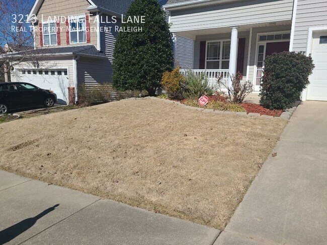 3213 Landing Falls Ln in Raleigh, NC - Building Photo - Building Photo