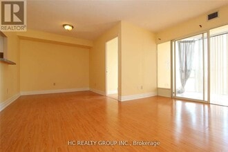 285 Enfield Pl in Mississauga, ON - Building Photo - Building Photo