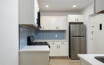 Corner Grove Apartments in Philadelphia, PA - Foto de edificio - Building Photo