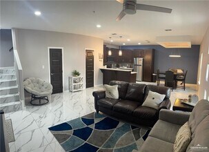 10 East St in McAllen, TX - Building Photo - Building Photo