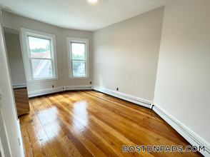276 E Cottage St in Boston, MA - Building Photo - Building Photo