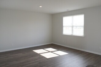 471 St Kitts Way in Winnabow, NC - Foto de edificio - Building Photo