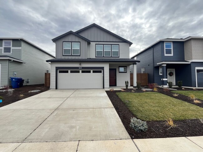 property at 61179 SE Splendor Ln