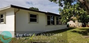 5800 NW 73rd Ave in Tamarac, FL - Building Photo - Building Photo