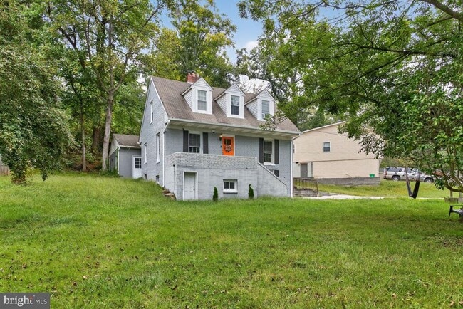 property at 9824 Old Fort Rd