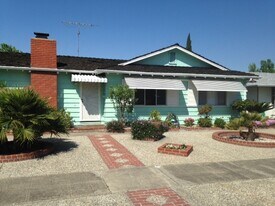 1483-1485 Merry Ln in San Jose, CA - Building Photo