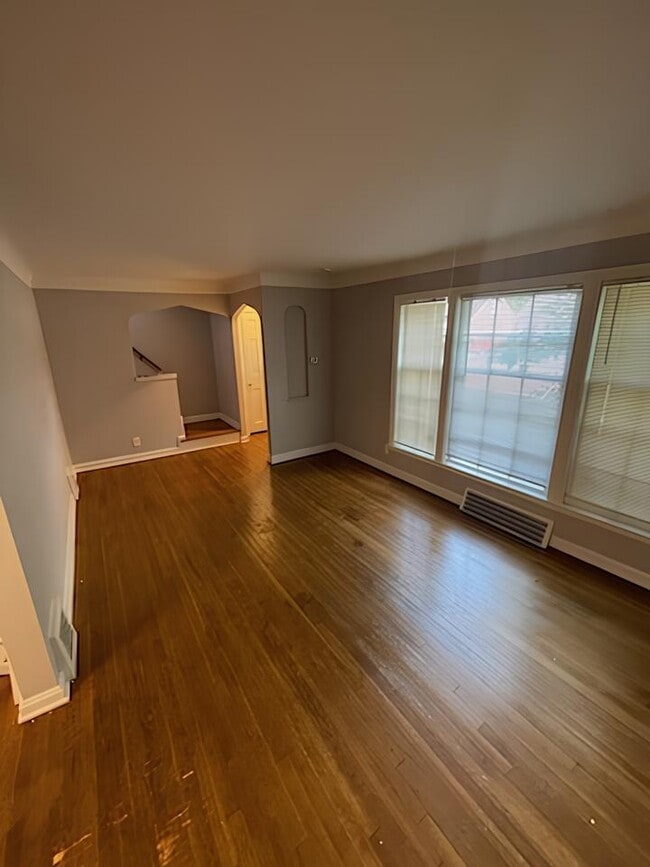 property at 21271 Tracy Ave