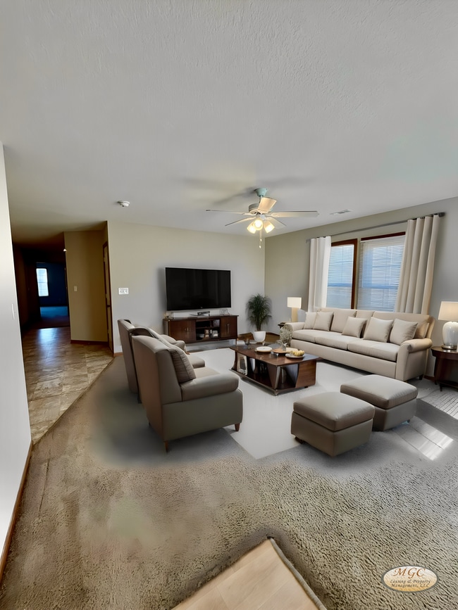 622 Willow Ln in Peculiar, MO - Building Photo - Building Photo