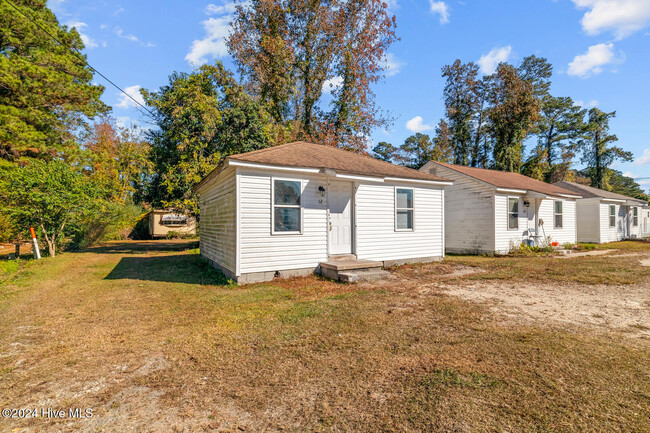 110 Puppy Ln in Jacksonville, NC - Building Photo - Building Photo