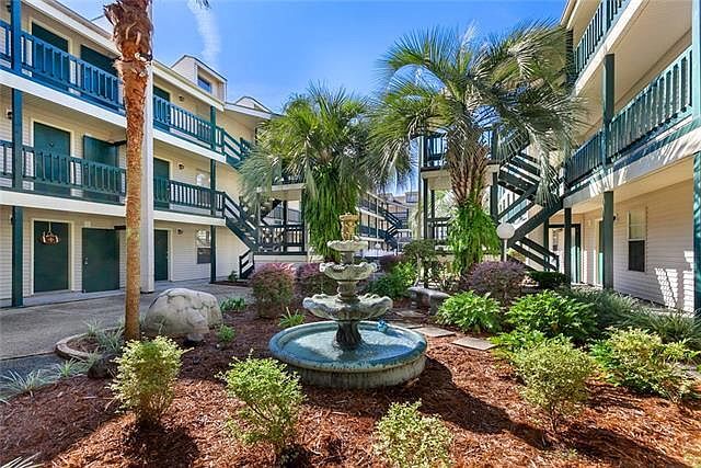 2330 Edenborn Ave, Unit 120 in Metairie, LA - Building Photo - Building Photo