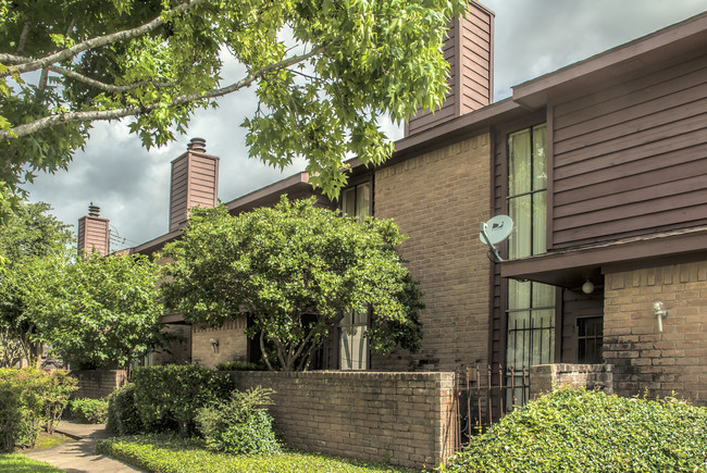 Westwood II Apartments in Houston, TX - Building Photo - Building Photo