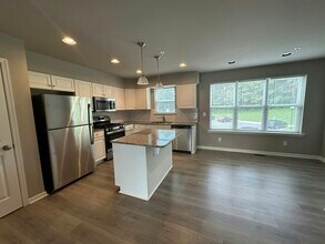 115 High Pointe Dr in Hummelstown, PA - Building Photo - Building Photo