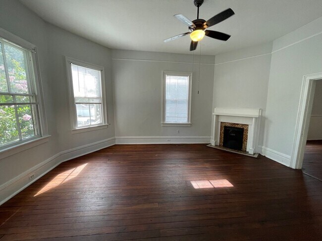 413 E 36th St in Savannah, GA - Building Photo - Building Photo