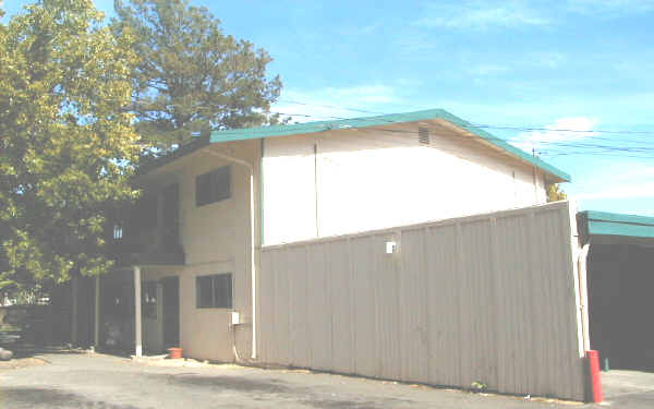 6119 Montecito Blvd in Santa Rosa, CA - Foto de edificio - Building Photo