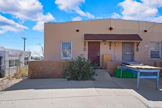 3418 Frankfort Ave in El Paso, TX - Building Photo - Building Photo