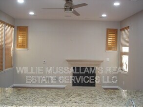 284 W St Francis Ave in Mountain House, CA - Building Photo - Building Photo