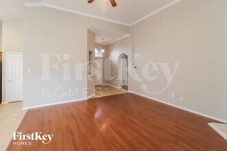 1104 Hearthstone Dr in Burleson, TX - Building Photo - Building Photo