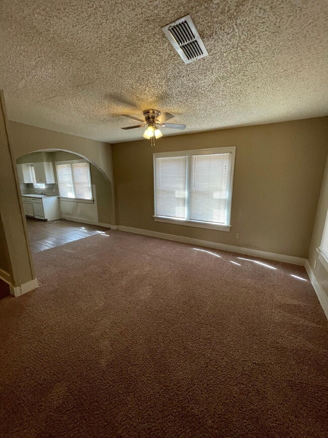 2111 14th St in Lubbock, TX - Building Photo - Building Photo