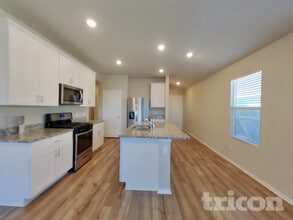 5125 Sidesaddle Dr in Georgetown, TX - Foto de edificio - Building Photo