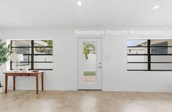 2452 Baywood Dr W in Dunedin, FL - Building Photo - Building Photo