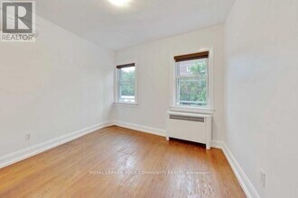 864 Millwood Rd in Toronto, ON - Building Photo - Building Photo