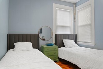 578 Woodward Ave, Unit 578 Woodward Avenue in East Haven, CT - Building Photo - Building Photo