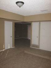 2805 W Ferndale Ln in Grand Prairie, TX - Building Photo - Building Photo