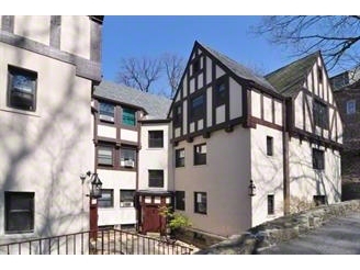 64 Kensington Rd in Bronxville, NY - Building Photo