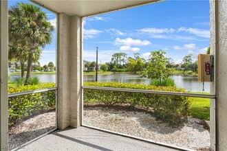 150 Santa Clara Dr in Naples, FL - Building Photo - Building Photo