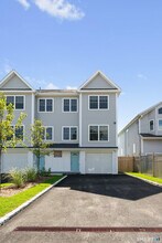 930 Reef Rd in Fairfield, CT - Building Photo - Building Photo