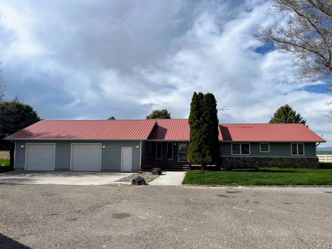 property at 825 4300 N