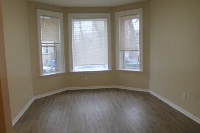 1832 S Hamlin Ave in Chicago, IL - Building Photo - Building Photo
