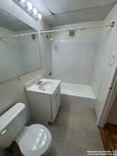 439 Cambridge St, Unit 32 in Boston, MA - Building Photo - Building Photo