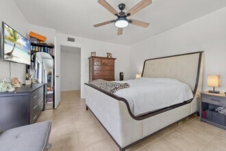 7424 74th Way in West Palm Beach, FL - Building Photo - Building Photo