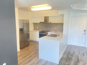 2044 Alta Meadows Ln in Delray Beach, FL - Building Photo - Building Photo
