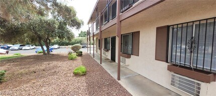 4955 Jeffreys St in Las Vegas, NV - Building Photo - Building Photo