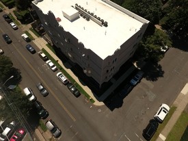 56-58 13th Ave in Paterson, NJ - Foto de edificio - Building Photo