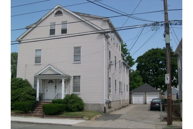 91-93 Park St in Medford, MA - Building Photo