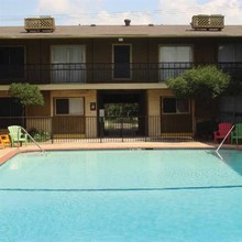 San Miguel Apartments in Irving, TX - Building Photo - Building Photo