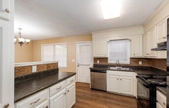 2517 Wright Cir in Birmingham, AL - Building Photo - Building Photo